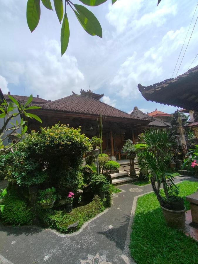 Dika Accommodation Ubud Exterior photo